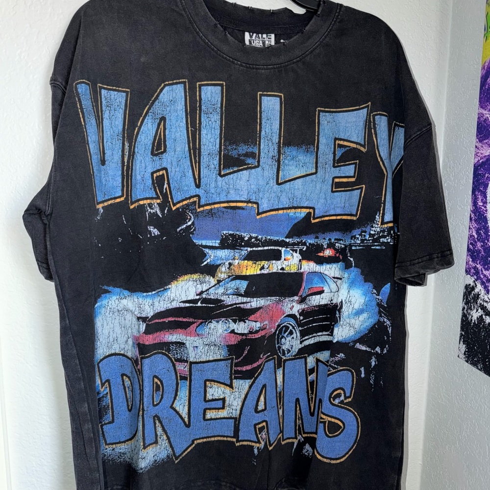 Valley Dreams Black Graphic Tee New Size M